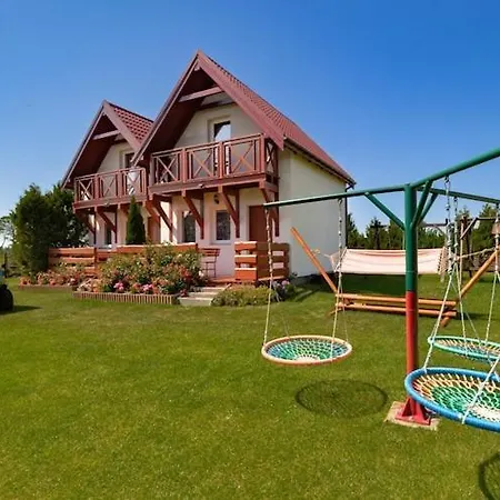Year-round With Fireplace And Terrace بيت للعطل ميلنو