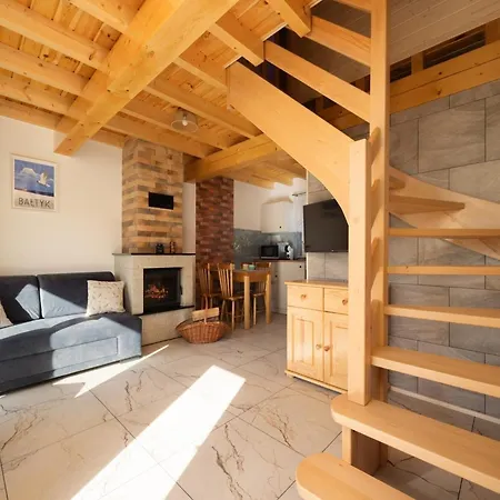 Year-round With Fireplace And Terrace Дом отдыха Мельно